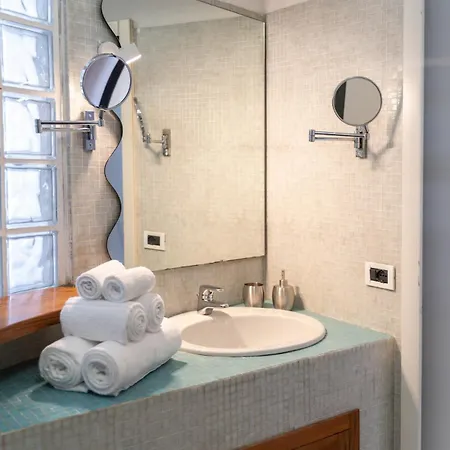 Historic Centre, Bright And Elegant Loft Bolonia